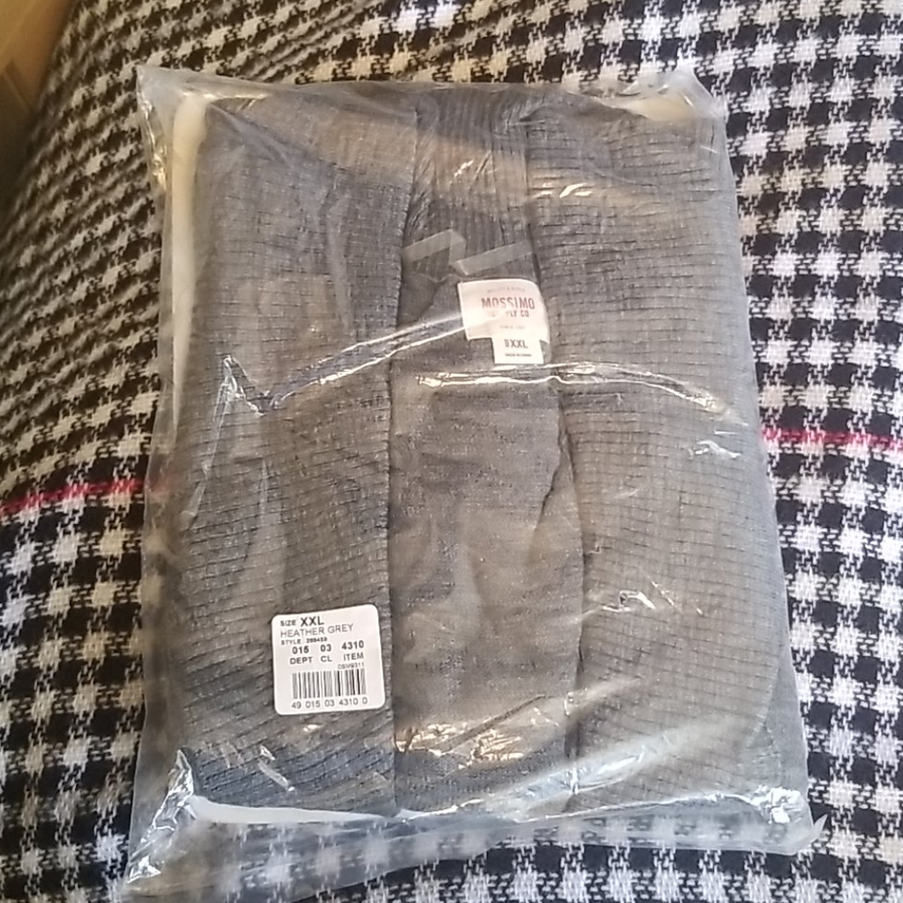 Distressed Sweater - Picture 2 of 6